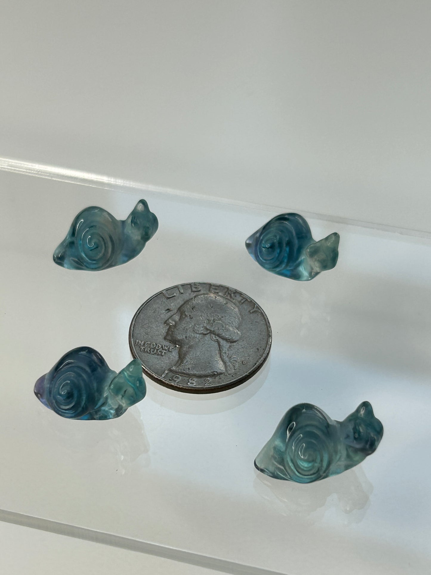 Mini Fluorite Snail carving